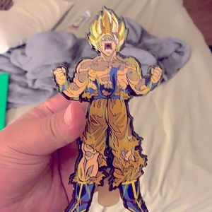 DBZ SUPER GOKU SUPER SAIYAN FIGPIN